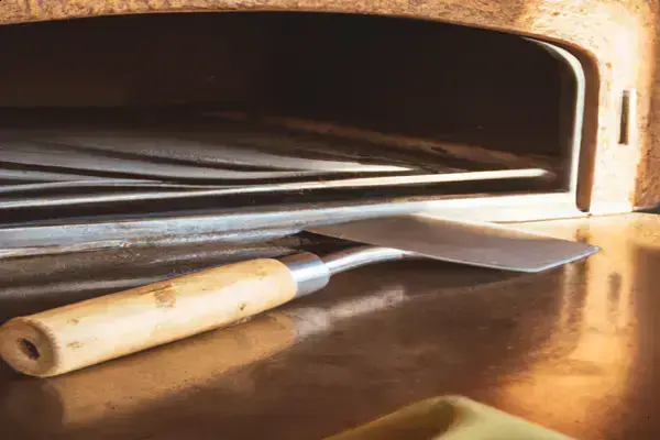 ピザ窯の汚れを防ぐ方法